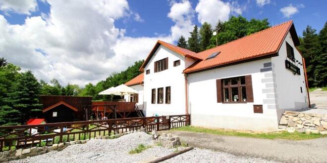 Penzion A Restaurace Hostinec Na Letne เชสกี้ครุมลอฟ ภายนอก รูปภาพ